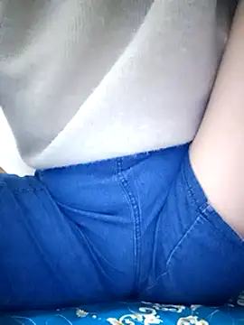 Snapshot of Kute_sex18 chatting on January 2025 01:58:02 AM Kute sex18 online show from January 2025 01:58:02 AM