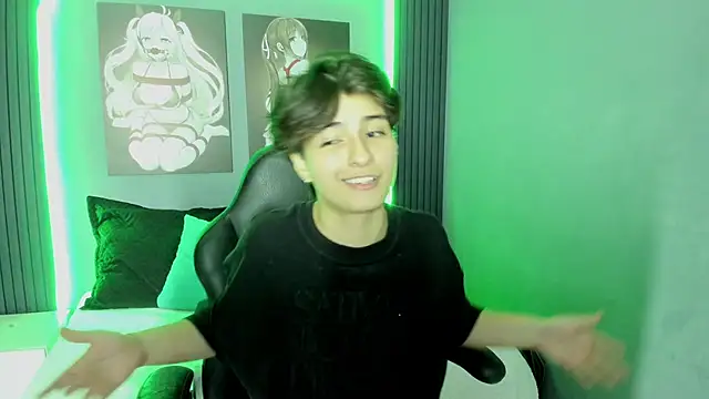 Snapshot of Bryce_Evans chatting on October 2025 03:13:02 PM Bryce Evans online show from October 2025 03:13:02 PM