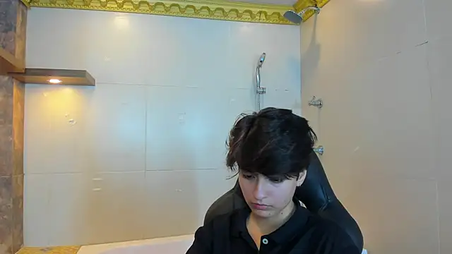 Snapshot of Bryce_Evans chatting on October 2025 03:12:02 PM Bryce Evans online show from October 2025 03:12:02 PM