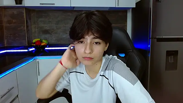 Bryce Evans online show from November 2025 03:23:02 PM