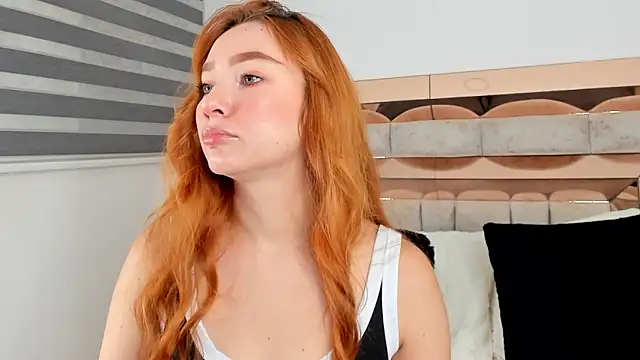 CamiiLovers online show from April 2026 11:31:01 PM