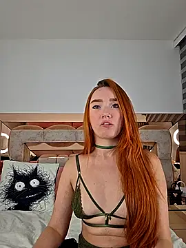 CamiiLovers online show from April 2026 12:01:01 AM