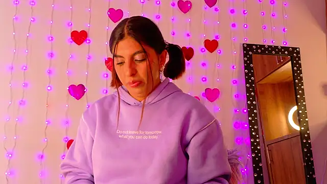 im anna  online show from February 2026 09:39:02 PM