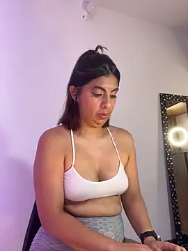 im anna  online show from September 2025 09:03:01 PM