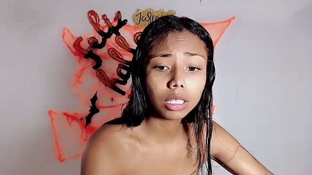 Snapshot of jasmin_brunette_ chatting on October 2025 01:00:01 PM jasmin brunette online show from October 2025 01:00:01 PM