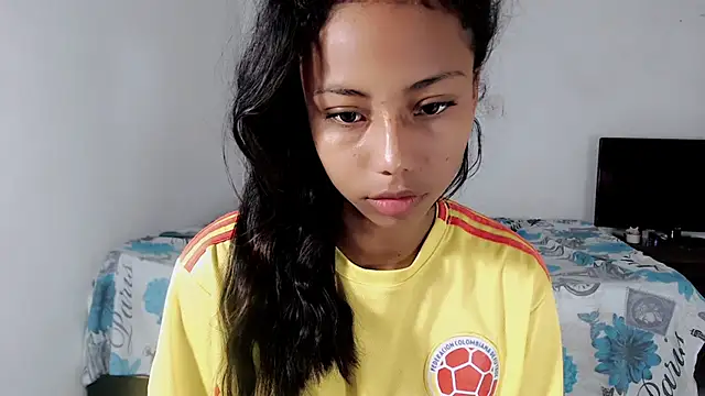 Snapshot of jasmin_brunette_ chatting on November 2025 12:15:02 PM jasmin brunette online show from November 2025 12:15:02 PM