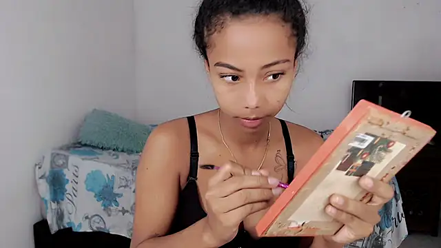 Snapshot of jasmin_brunette_ chatting on November 2025 12:27:02 PM jasmin brunette online show from November 2025 12:27:02 PM