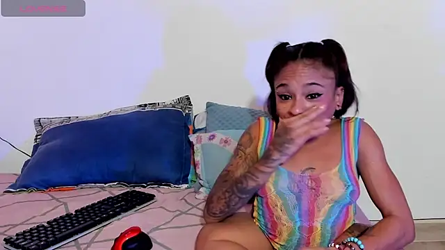 Lauren Hills069 online show from February 2025 01:44:02 AM