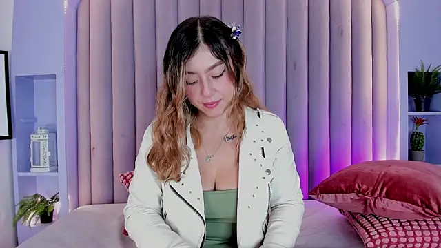 Snapshot of LilithSmith_ chatting on November 2025 11:37:01 AM LilithSmith online show from November 2025 11:37:01 AM