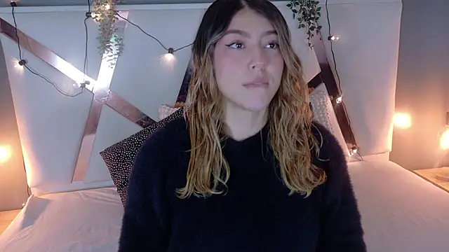 Snapshot of LilithSmith_ chatting on November 2025 11:36:02 AM LilithSmith online show from November 2025 11:36:02 AM