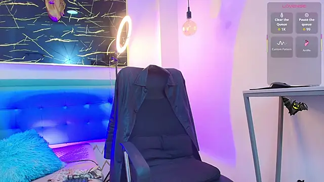 Bella salvatore online show from November 2025 09:26:02 PM