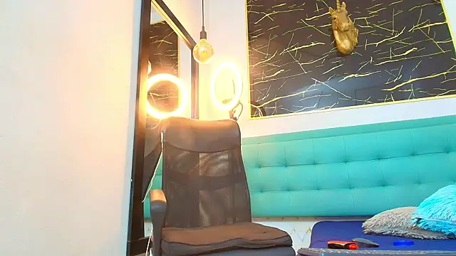 Bella salvatore online show from November 2025 08:46:01 PM