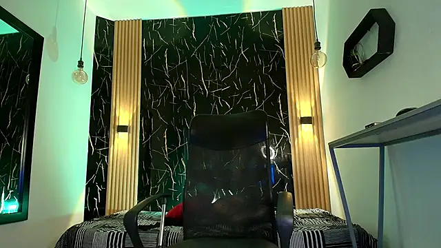 Bella salvatore online show from April 2026 09:28:01 PM