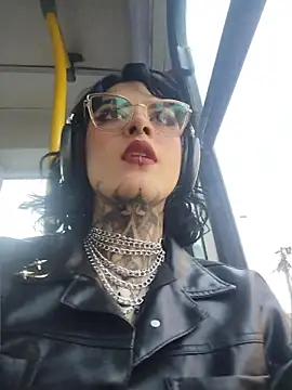 taaylor33 online show from March 2026 09:35:02 PM