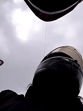 taaylor33 online show from December 2025 06:12:01 PM