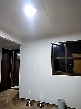 taaylor33 online show from December 2025 01:43:01 AM