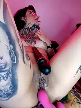 Snapshot of taaylor33 chatting on January 2025 08:39:01 AM taaylor33 online show from January 2025 08:39:01 AM