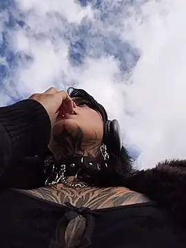 taaylor33 online show from January 2026 08:56:01 PM