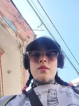 taaylor33 online show from January 2026 07:06:02 PM