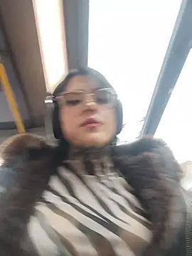 taaylor33 online show from March 2026 10:27:01 PM