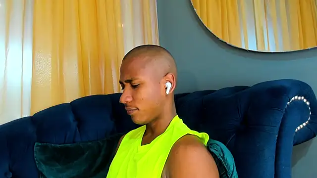 Snapshot of Ethan_Fox11 chatting on March 2025 02:28:01 PM Ethan Fox11 online show from March 2025 02:28:01 PM