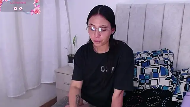 anny roberts online show from October 2025 11:33:02 AM