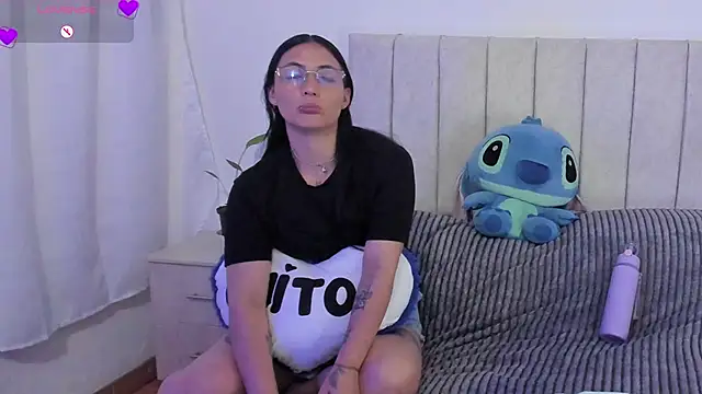 anny roberts online show from December 2025 11:10:01 PM