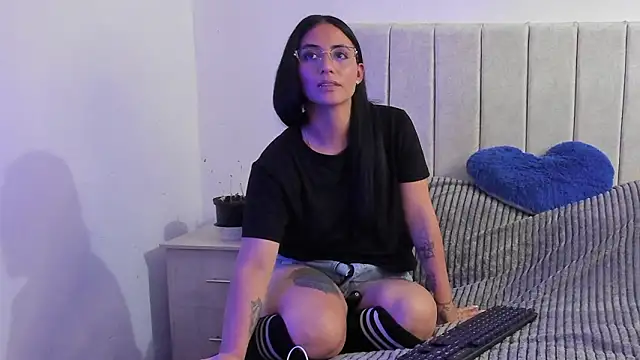 Snapshot of anny_roberts chatting on February 2026 11:12:01 PM anny roberts online show from February 2026 11:12:01 PM