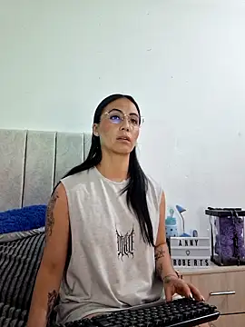 anny roberts online show from June 2026 03:31:02 PM