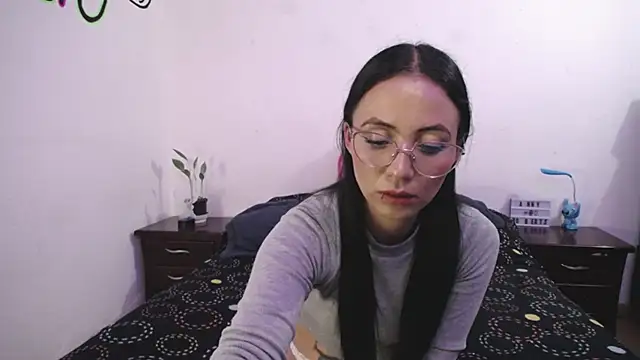 anny roberts online show from March 2025 11:12:01 PM