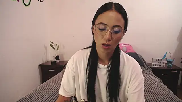 anny roberts online show from February 2025 10:50:02 PM