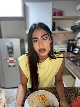 HaileyBaldwin online show from January 2025 03:36:02 AM