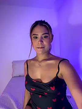 HaileyBaldwin online show from November 2025 03:27:02 AM