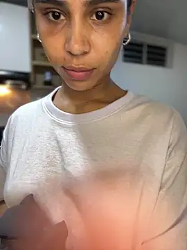 HaileyBaldwin online show from February 2025 02:15:01 AM