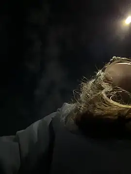 sara  lynn online show from December 2025 11:48:02 PM