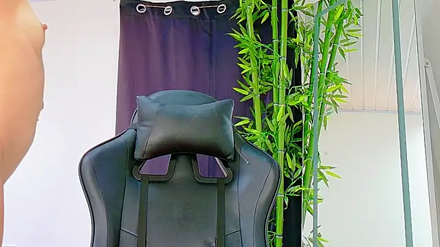 scarlet-jonesx online show from November 2025 04:40:02 PM