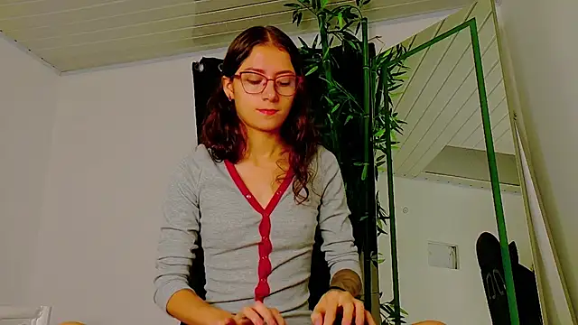 scarlet-jonesx online show from November 2025 12:14:02 AM