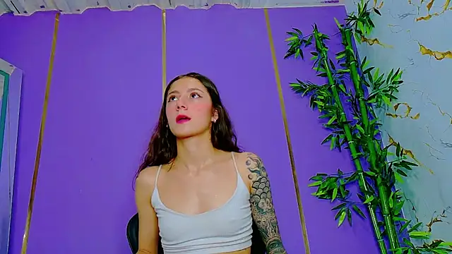 scarlet-jonesx online show from October 2025 11:38:02 PM