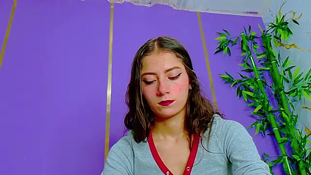 scarlet-jonesx online show from October 2025 02:40:02 PM