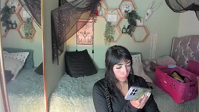 Snapshot of SheryLee chatting on October 2025 12:55:01 AM SheryLee online show from October 2025 12:55:01 AM