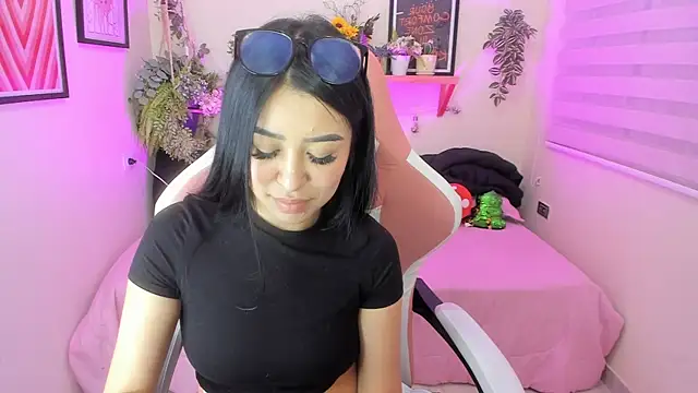 Starliee   online show from September 2025 11:52:02 PM