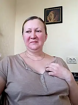 Snapshot of blondyaguar chatting on February 2025 08:38:01 AM blondyaguar online show from February 2025 08:38:01 AM