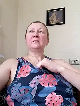 Snapshot of blondyaguar chatting on February 2025 09:32:02 AM blondyaguar online show from February 2025 09:32:02 AM