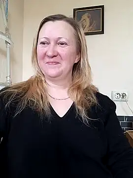 Snapshot of blondyaguar chatting on November 2025 09:46:02 AM blondyaguar online show from November 2025 09:46:02 AM