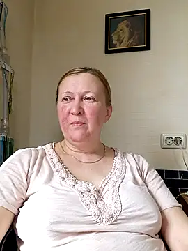 blondyaguar online show from April 2026 12:55:01 PM