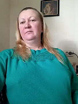 Snapshot of blondyaguar chatting on September 2025 12:19:01 PM blondyaguar online show from September 2025 12:19:01 PM