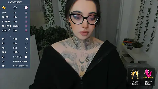 Snapshot of Dixi_Pixi_ chatting on May 2026 05:40:01 AM Dixi Pixi online show from May 2026 05:40:01 AM