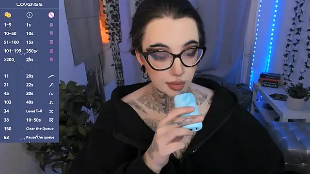 Snapshot of Dixi_Pixi_ chatting on June 2026 05:37:02 AM Dixi Pixi online show from June 2026 05:37:02 AM