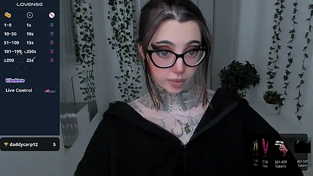 Dixi Pixi  online show from April 2026 06:42:01 AM