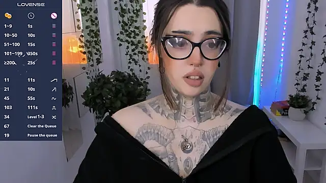 Snapshot of Dixi_Pixi_ chatting on May 2026 05:45:01 AM Dixi Pixi online show from May 2026 05:45:01 AM
